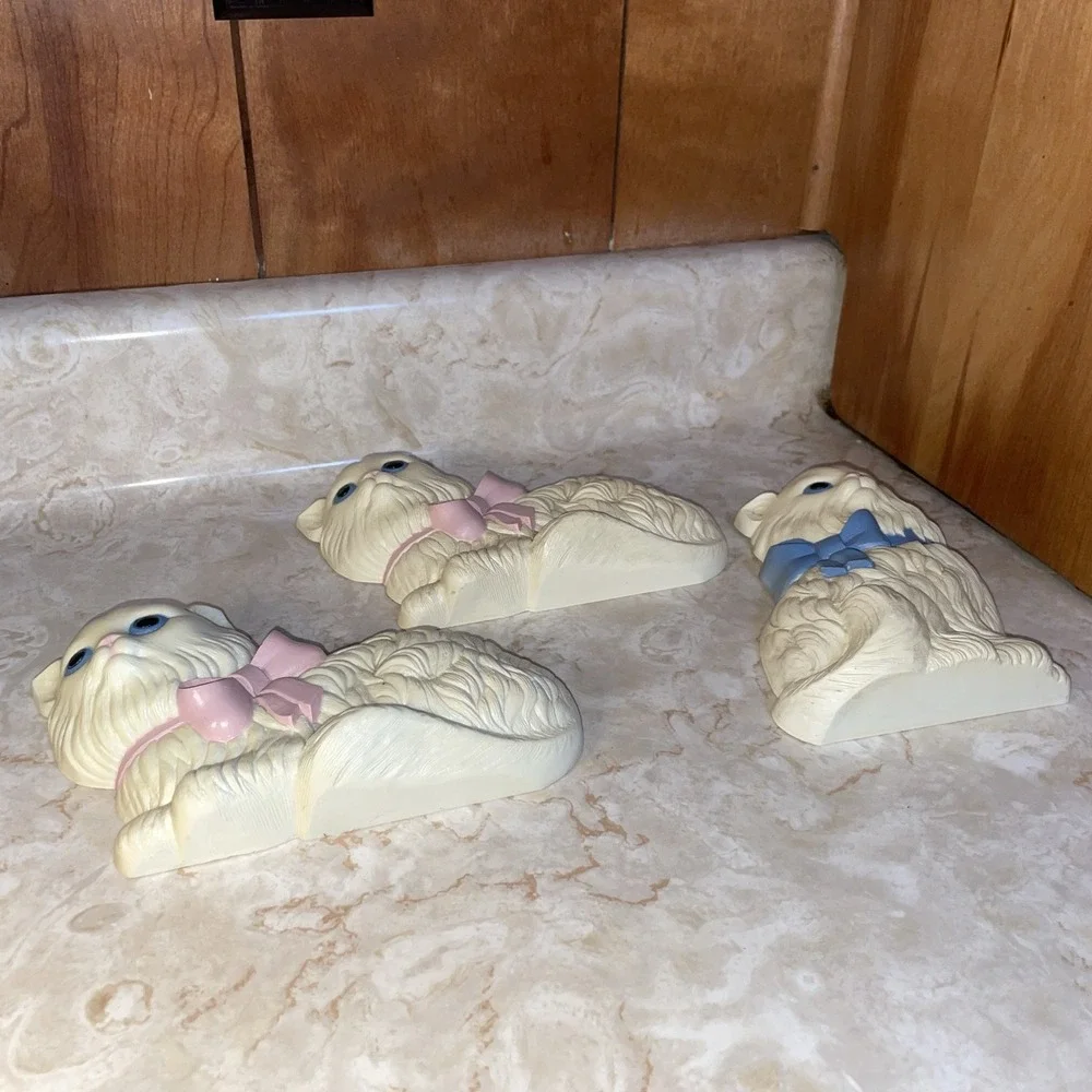 Triple Set of Homco‎ Plastic Wall Hanging Kitten Cat Pink Ribbon Blue Eyes